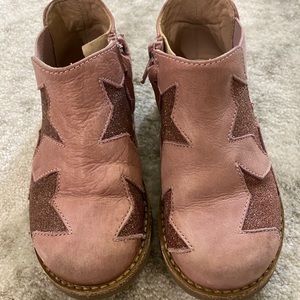 Adorable Manuela de Juan Booties